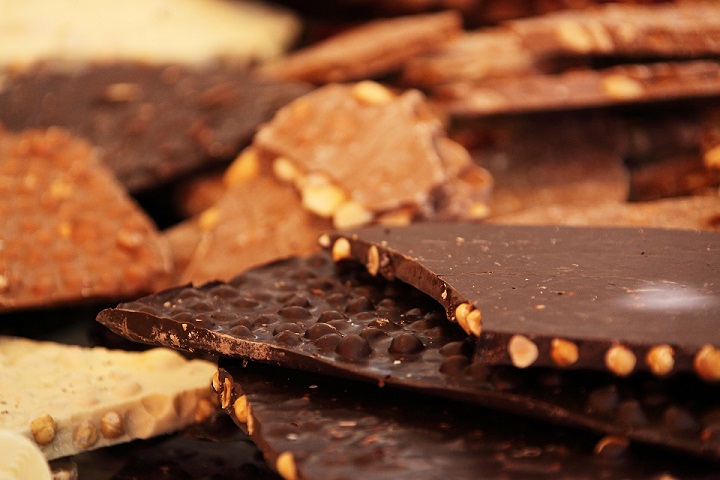 czekolada-z-orzeszkami